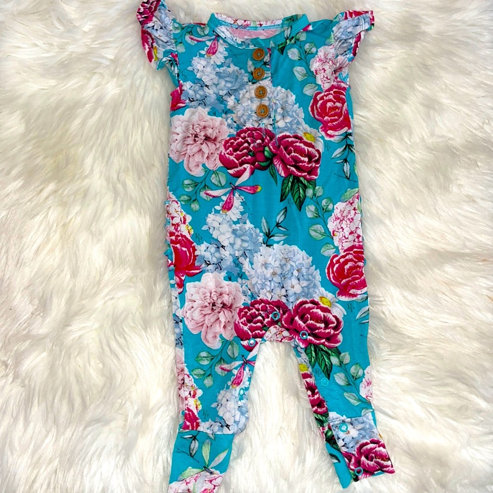 Posh Peanut 6-9 months jumpsuit